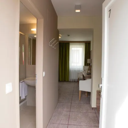 Landgasthof Zum Goldenen Hirschen *