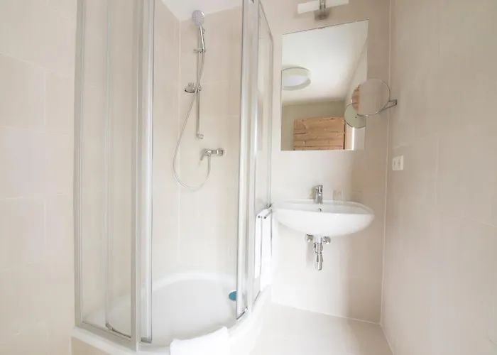 Hotel Landgasthof Zum Goldenen Hirschen *